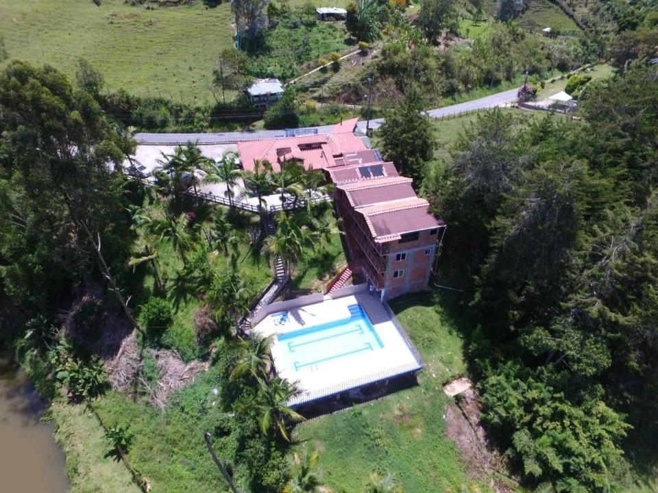 Hotel El Potrillo El Penol  Εξωτερικό φωτογραφία