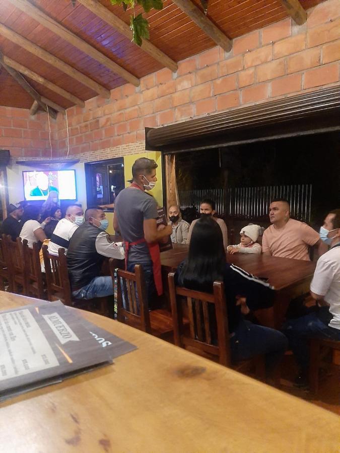 Hotel El Potrillo El Penol  Εξωτερικό φωτογραφία