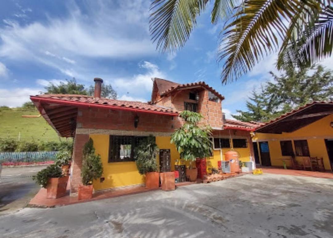 Hotel El Potrillo El Penol  Εξωτερικό φωτογραφία